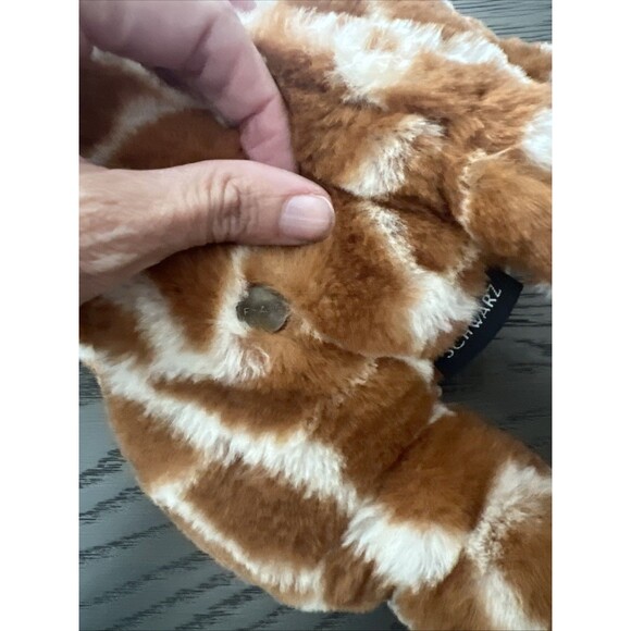 FAO Schwarz Adopt Wild Pal Endangered Giraffe Plush Realistic Stuffed Animal 19” - Picture 4 of 8